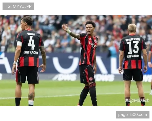 利兹联年轻防线成长阵痛：关键位置决策失误率偏高